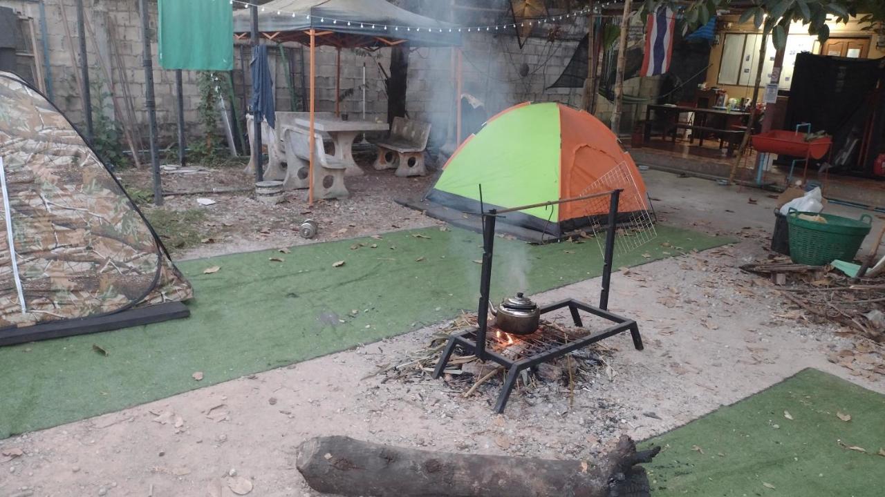 Mae Sot Commune Exterior foto