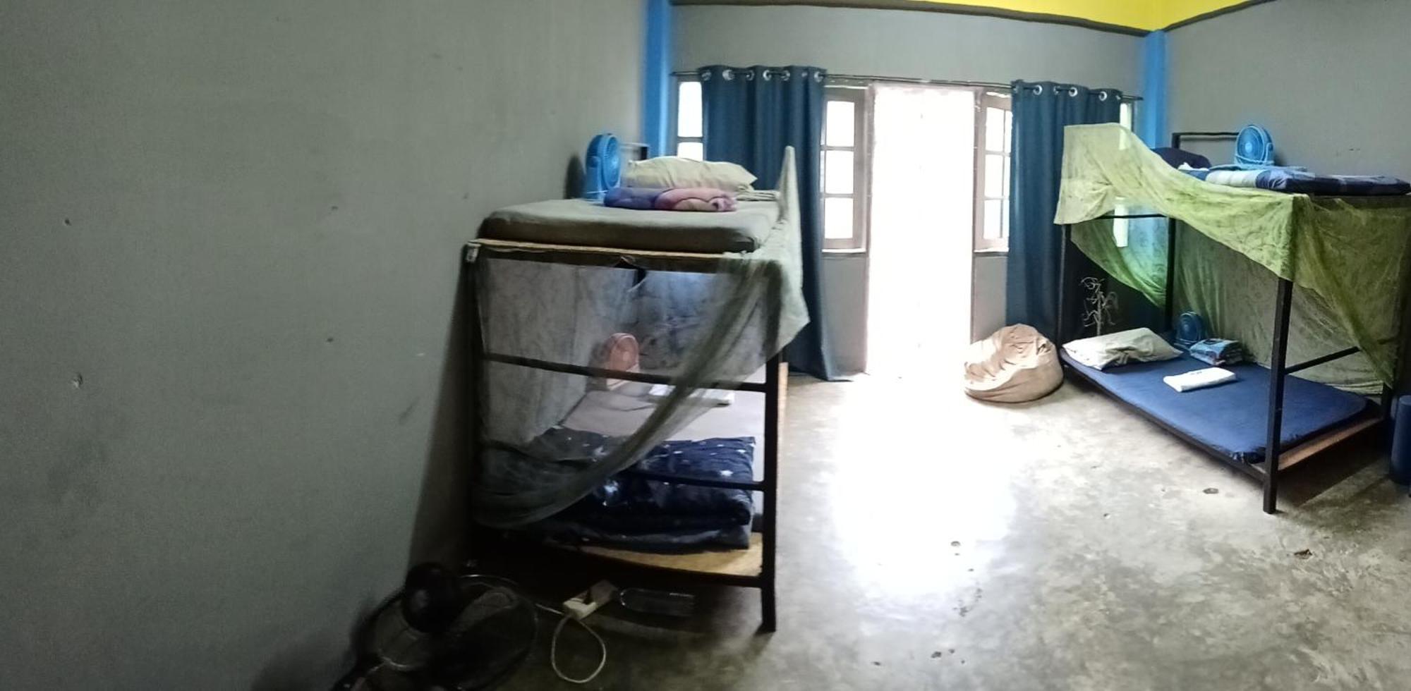 Mae Sot Commune Exterior foto